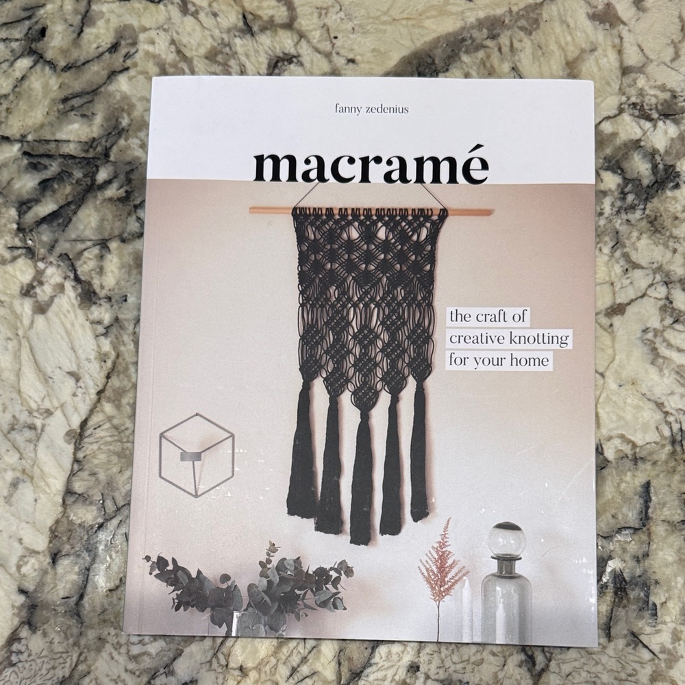 Macramé Craft Book